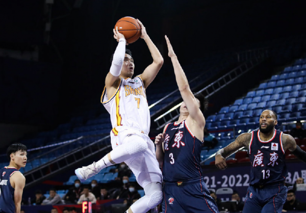 粵晉賽後！杜鋒批年輕球員+2傷員情況，徐傑不滿4點，楊學增贊3點