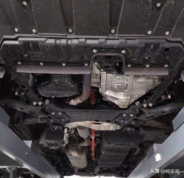 雷克薩斯LM新車加價80萬？二手還賣195萬，我見過的最貴麵包車