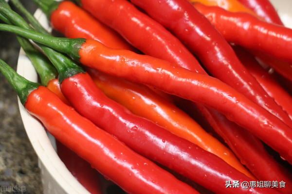 過年雞鴨魚肉吃膩了，不妨來幾道開胃又解膩的家常素菜，清清腸胃