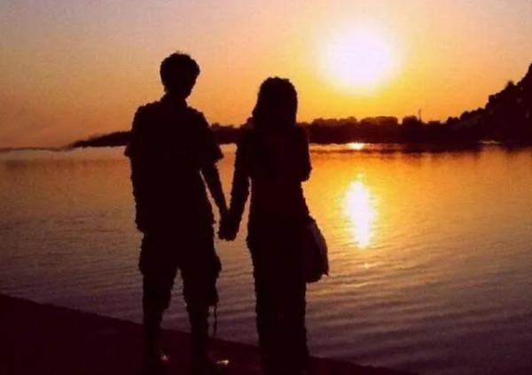 愛情長跑八年，為何全網都要杜海濤給個交代？