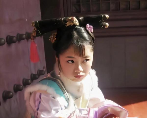 《甄嬛傳》你沒有看過的片場劇照！拽妃不拽，太監也抽菸