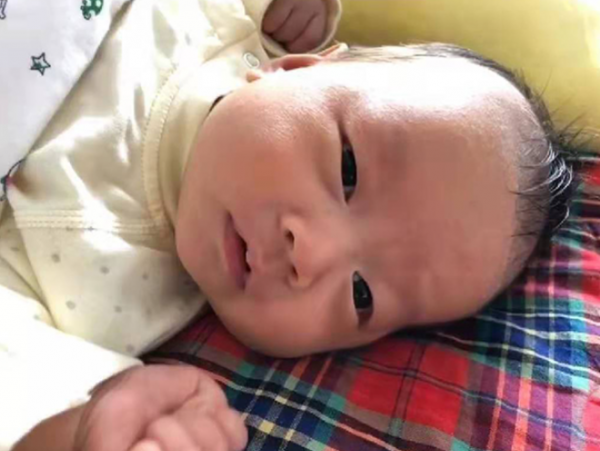 初乳對新生兒來說堪比“金子”,如此珍貴的口糧,寶媽寶爸瞭解嗎 初乳對新生兒來說堪比“金子”,如此珍貴的口糧,寶媽寶爸瞭解嗎