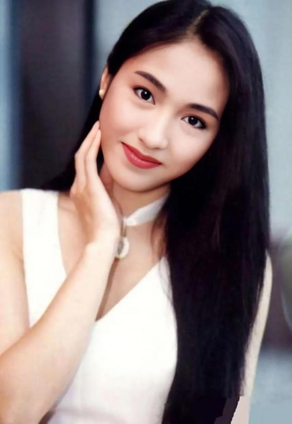 黎姿年輕時美照