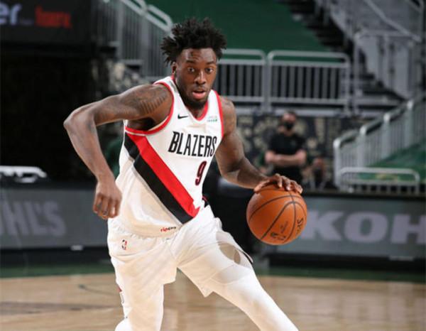 雙贏!火箭、開拓者醞釀1換4交易方案,伍德換取2首輪+2即戰力 雙贏!火箭、開拓者醞釀1換4交易方案,伍德換取2首輪+2即戰力