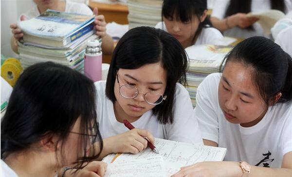 高考後才知道，“走讀生”和“住宿生”有差距，選錯可能無緣本科