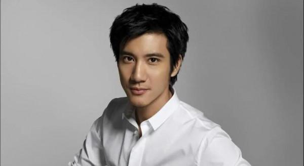 李靚蕾發文實錘王力宏：我有多愛你，就有多恨你