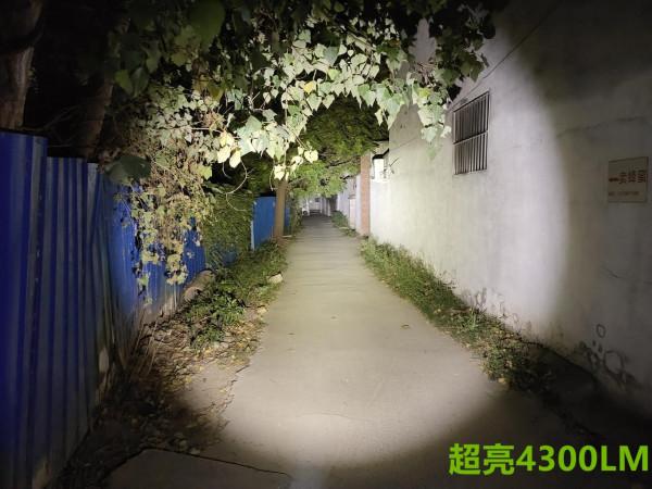 照亮黑夜的一束光！——在路上X6 USB戶外手電體驗