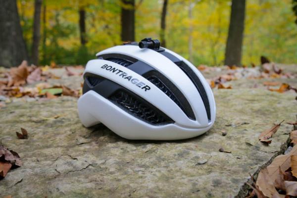 帶磁性底座 Bontrager推出新的Circuit頭盔 帶磁性底座 Bontrager推出新的Circuit頭盔