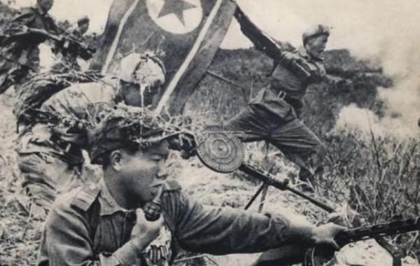 罕見!志願軍戰士用美國手錶換朝鮮農民的生豬,前線邊打邊吃豬肉 罕見!志願軍戰士用美國手錶換朝鮮農民的生豬,前線邊打邊吃豬肉