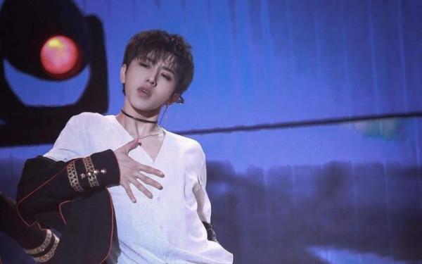 “掃娘風暴”開啟!多位明星紛紛轉型,肌肉鬍子成標誌 “掃娘風暴”開啟!多位明星紛紛轉型,肌肉鬍子成標誌