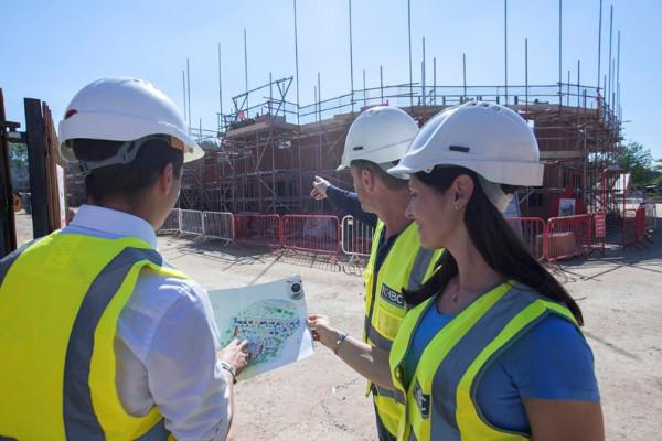 英國政府將出面解決高樓易燃外層危機!專家:業主短期內難受益 英國政府將出面解決高樓易燃外層危機!專家:業主短期內難受益