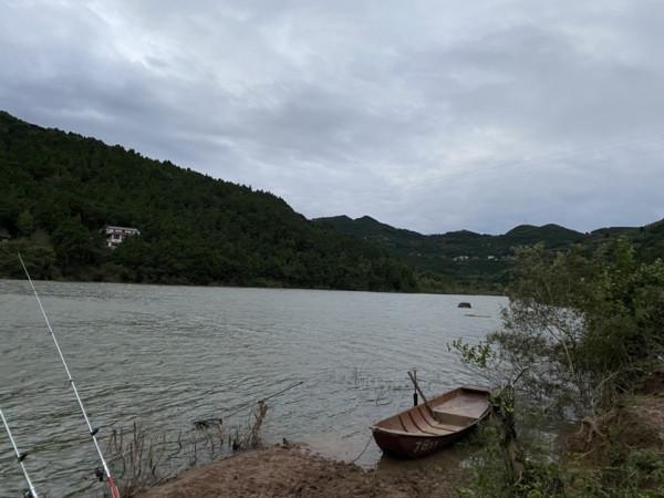 「秋釣」升鍾湖垂釣，改變線組，漁獲滿倉