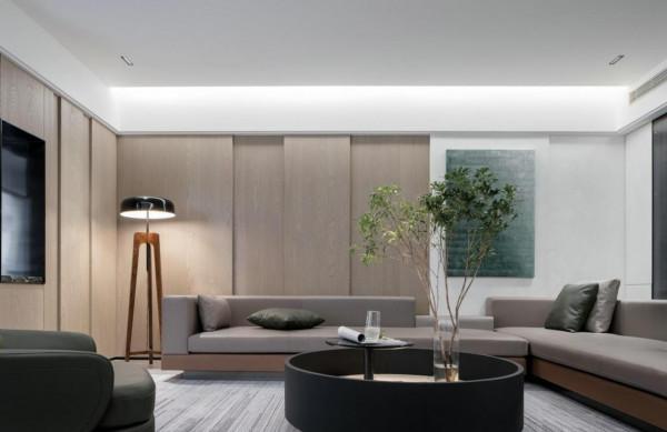 她拒絕斷舍離，將240㎡大宅打滿櫃子，完工後才知道有多實用