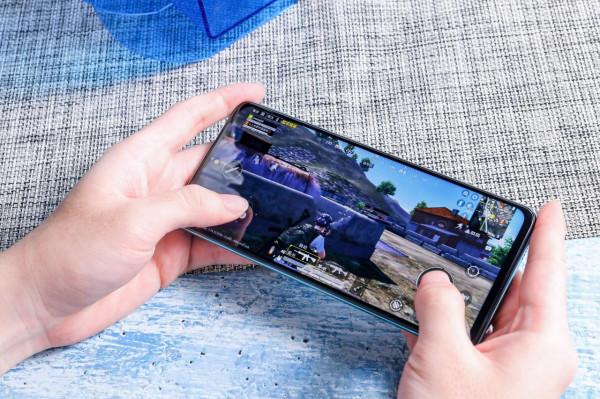 續航出色！5000mAh 電池加持，vivo T1讓人暢玩無憂