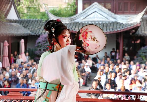 金鴛鴦三宣牙牌令再揭秘：黛玉接令原是一首完整詩，藏康熙朝秘史