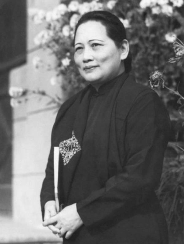 陳賡不好意思拜訪宋慶齡，陳毅說了啥，讓他嘆：那不是吹牛皮嗎？