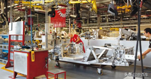 Auto史記 | 法拉利的自吸升功率銷量王，135匹一升！歎為觀止…