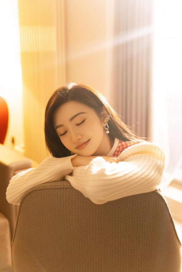 景甜牛仔服高畫質美圖桌布