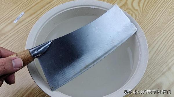 菜刀不管有多鈍，教你一招，不用磨刀石，菜刀快速恢復鋒利