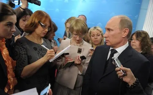 曾經的俄羅斯是個爛攤子，普京如何讓其涅磐重生？看普京的5板斧