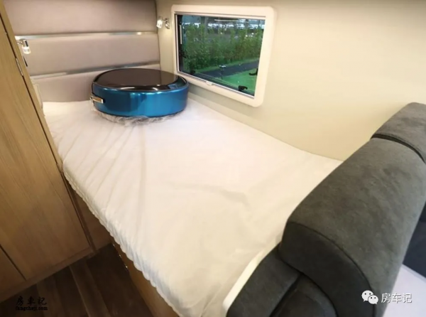 商務家用兩不誤!福特新全順底盤,實拍宇通C520高性價比房車 商務家用兩不誤!福特新全順底盤,實拍宇通C520高性價比房車