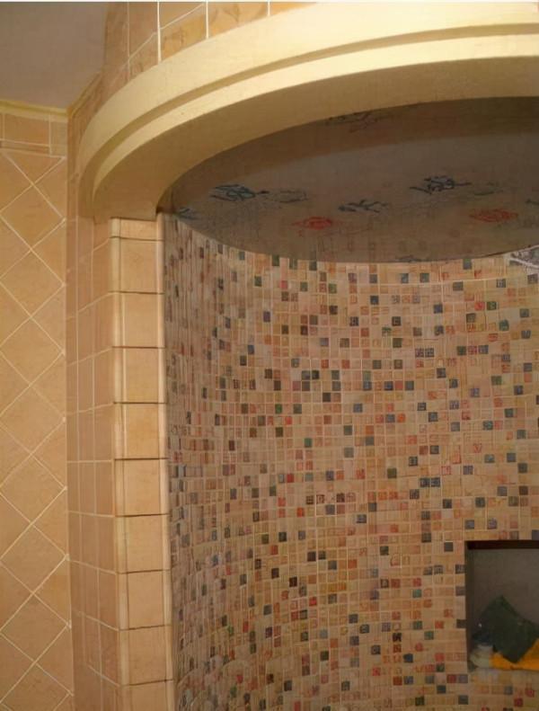 老爸為了省錢用磚砌淋浴房，朋友都吐槽說：像棺材，氣炸了