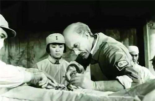 1995年，山西老頭去首都訪友，楊成武派軍車全程護送，他是誰？