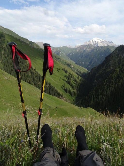 新疆徒步穿越烏蘇古道第二天翻越包紮敦達板