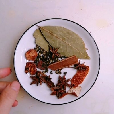 #精緻一人食#香菇紅燒肉，鮮香可口，肥而不膩……