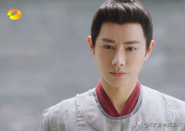 影視劇滿屏人造臉，微笑唇、膨起來的臉蛋、竄天鼻，救救我吧