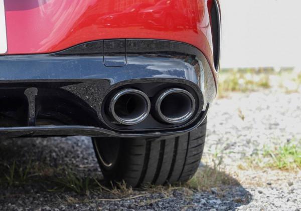 盤點汽車界五大“迷惑性”設計：純電車配聲浪，效能車裝假排氣？