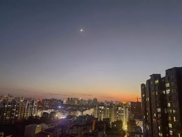 因為十日前途經某個城市，我曾被拒絕登機