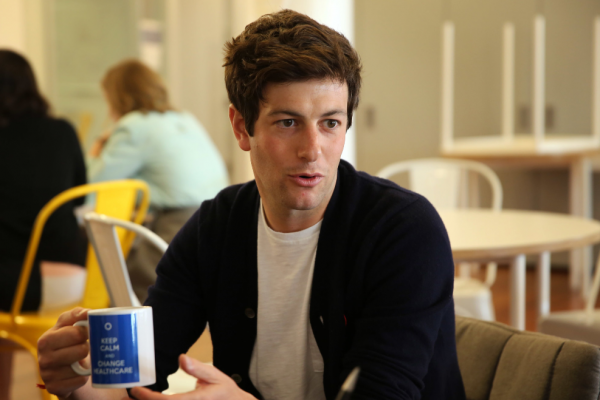 超模進豪門多難？小KK年入6000萬被婆家輕視，交往6年得不到認可