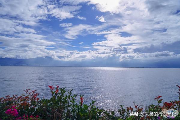 不去江南，也不去皖南，而是去更悠然愜意，更令人神往的雲南古鎮