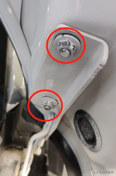 88萬買奧迪R8 看完車況不知道54萬有沒有朋友接手的? 88萬買奧迪R8 看完車況不知道54萬有沒有朋友接手的?