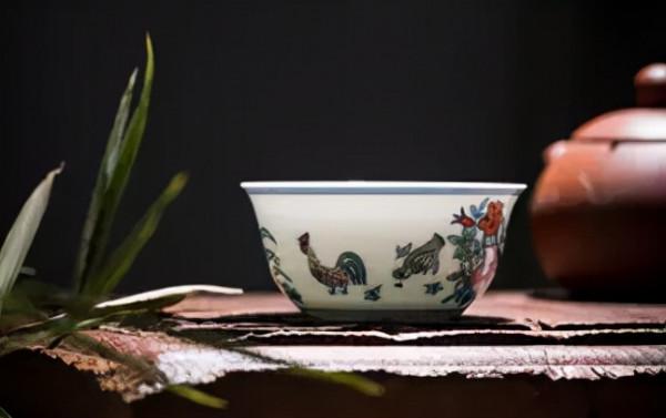 香港蘇富比春拍上,2.8億的鬥彩雞缸杯,憑什麼那麼貴? 香港蘇富比春拍上,2.8億的鬥彩雞缸杯,憑什麼那麼貴?