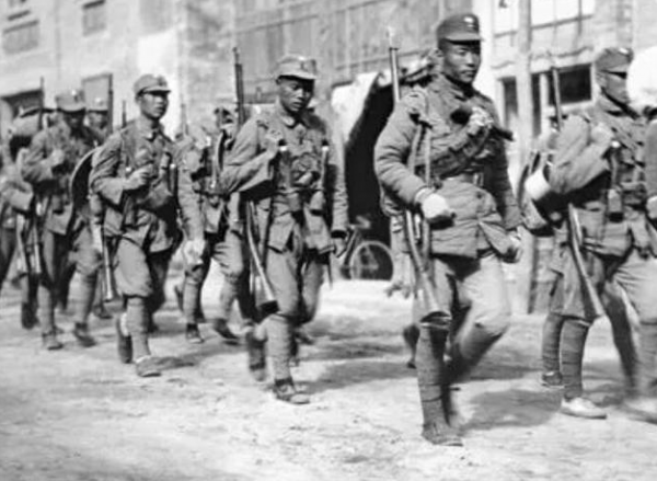 國軍軍長起義,建國後任體委副主任,一生娶了40位姨太,83歲善終 國軍軍長起義,建國後任體委副主任,一生娶了40位姨太,83歲善終