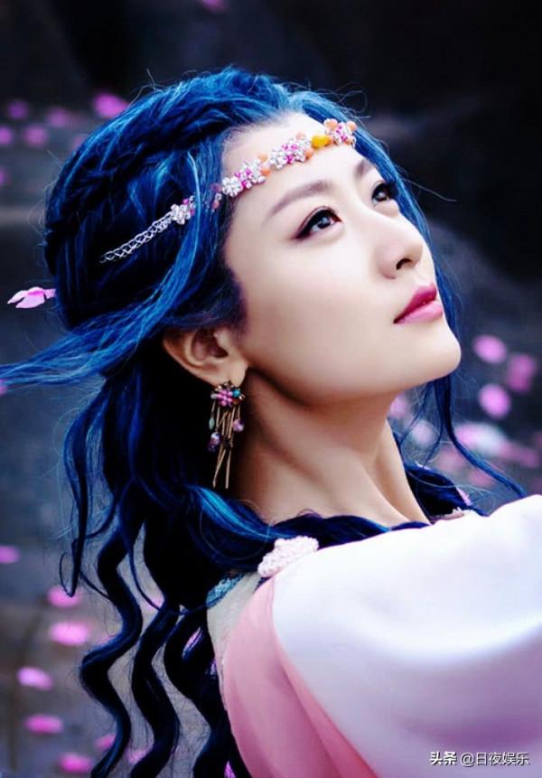 白冰：以為嫁給愛情，誰知遭遇騙婚？怦然再心動，卻又遇渣男