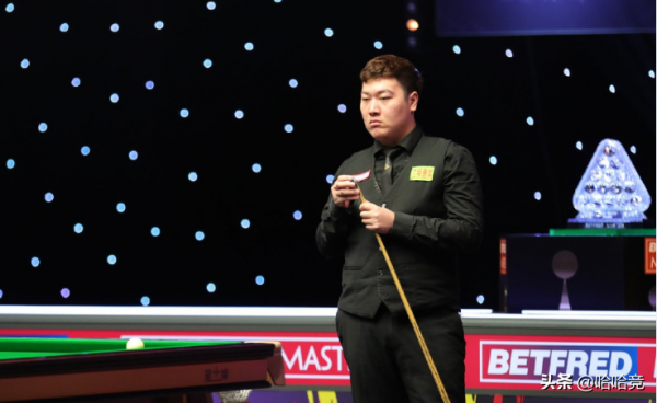 顏丙濤兩杆破百零封伊朗一哥,艾倫轟第2杆147,火箭小特晉級正賽 顏丙濤兩杆破百零封伊朗一哥,艾倫轟第2杆147,火箭小特晉級正賽