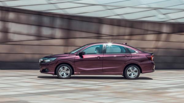 試駕新凌派銳·T動版,10萬級家轎多了一個至佳新選擇 試駕新凌派銳·T動版,10萬級家轎多了一個至佳新選擇