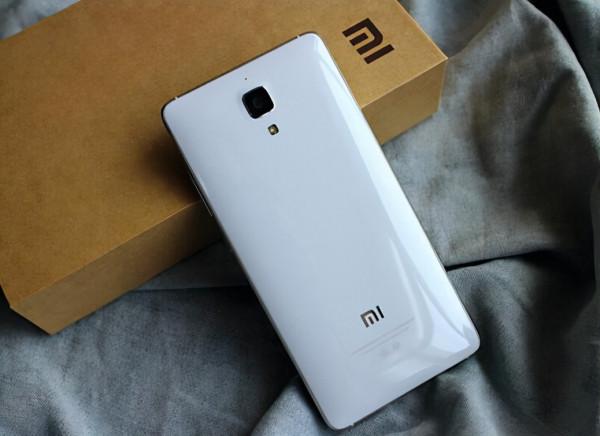 解析3大手機外觀材質！新版AG星空玻璃後蓋來了，還用塑膠機身？