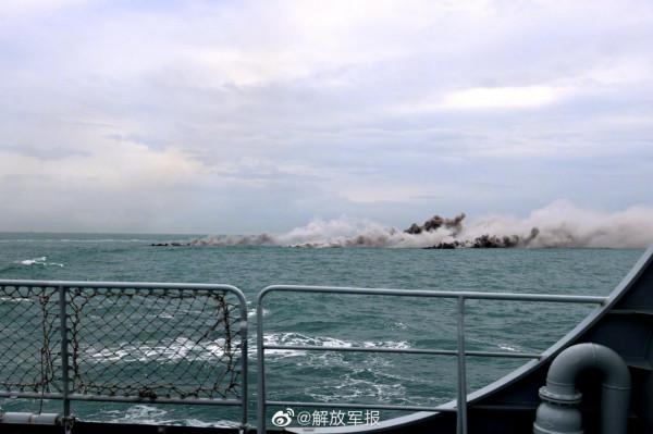 蹈海踏浪！直擊東部戰區海軍某驅逐艦支隊海上訓練