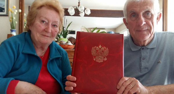 普京唯一一次低頭談判，用6名俘虜換英雄遺體，獲得全世界點贊