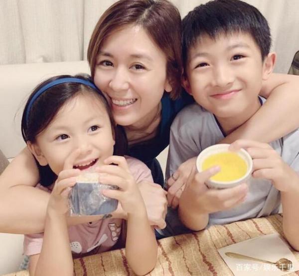 唐寧：8歲成大佬團寵，29歲嫁老男人，她經歷了什麼？