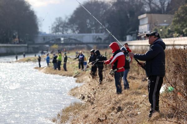 怪不得春釣魚獲少，釣深釣淺的問題要先解決了