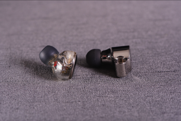 水晶般溫潤透明的聲音：Oriolus「銀黃鸝JP」十動鐵耳塞音質體驗