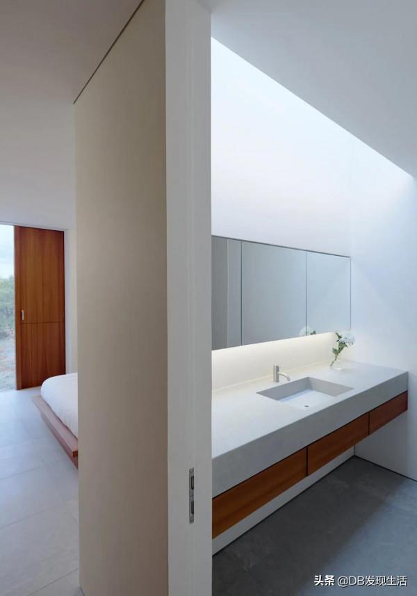 白色的別墅 白色的別墅