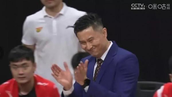 CBA“捱罵F4”畢業！最開心的是杜峰