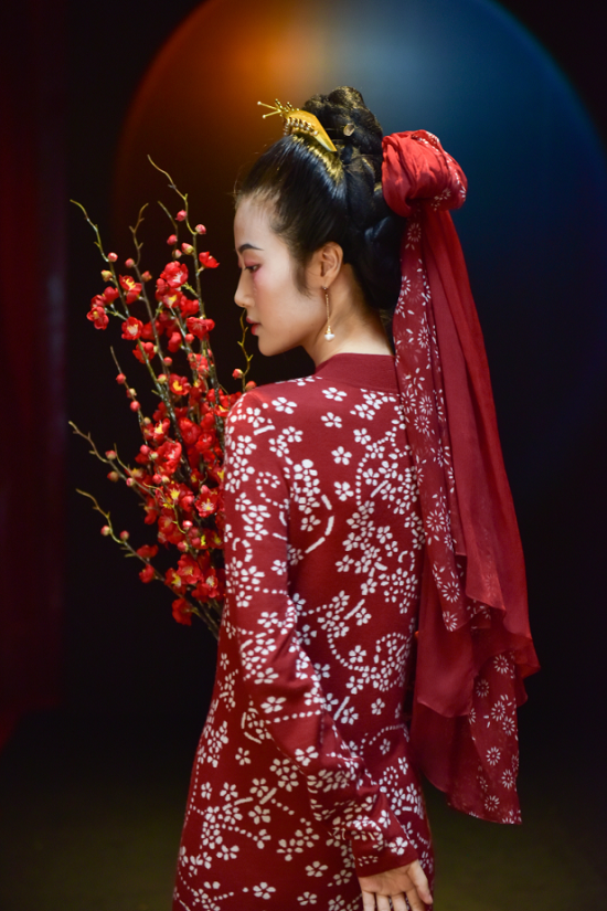 生活在左《九九消寒圖》New Hanfu系列主題釋出會