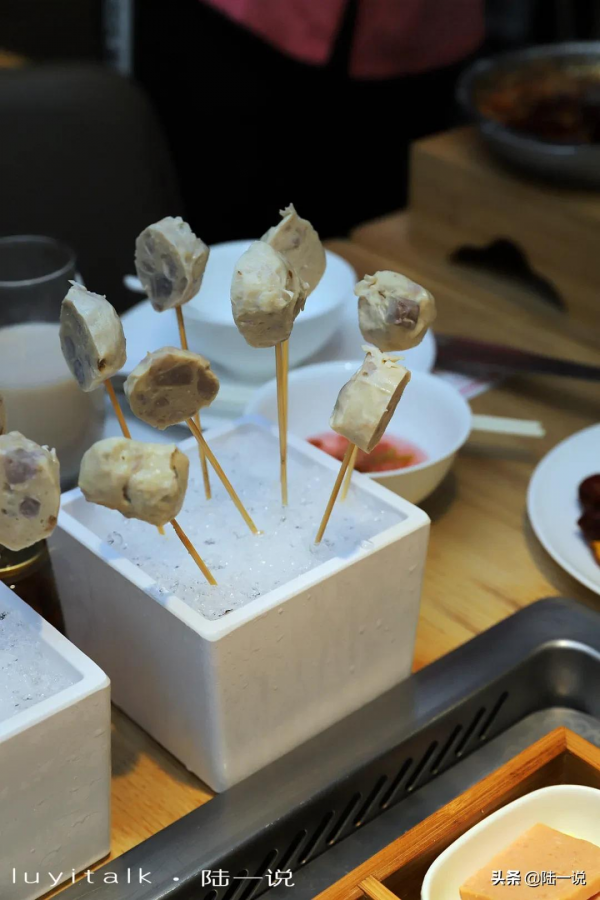 螺螄粉火鍋、冰火鍋,這家火鍋太會折騰了,別人關門,他們家爆滿 螺螄粉火鍋、冰火鍋,這家火鍋太會折騰了,別人關門,他們家爆滿